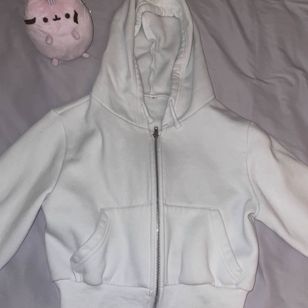 Cropped White Hoodie